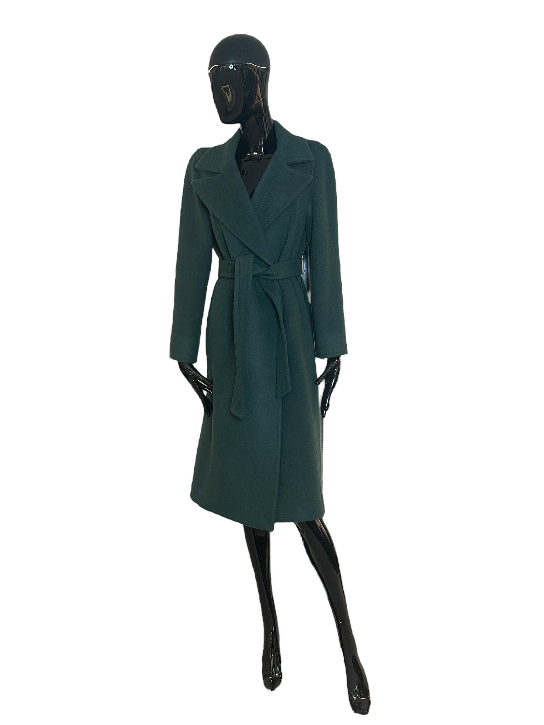Cappotto in lana WRAA003599TU2G6V0707 ETRO